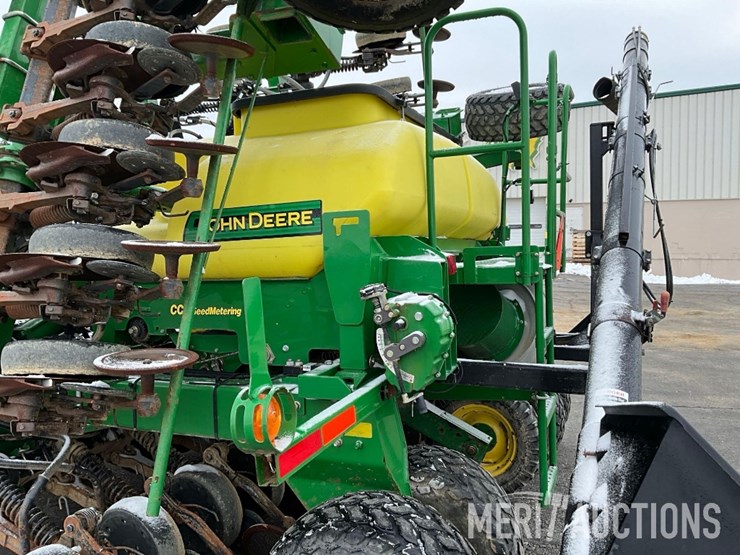 2012-john-deere-1990-image-21