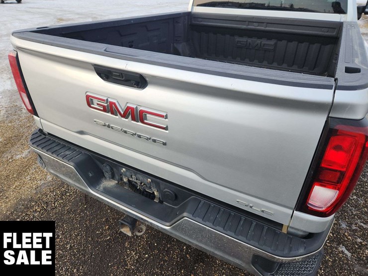 2020-gmc-sierra-2500hd-image-36