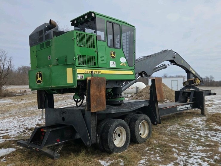 2019-deere-437e-image-4