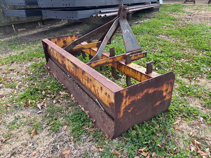 #385-•-6-ft-box-blade-with-ripper-teeth-and-cutting-edge-image-2