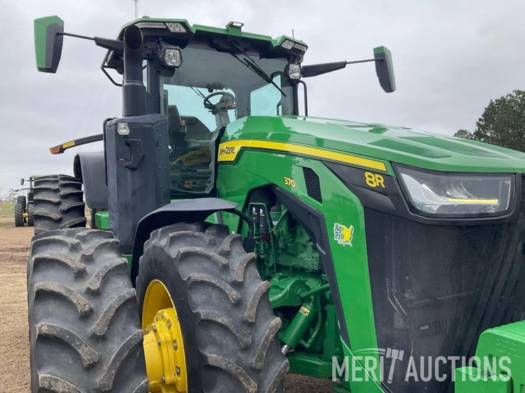2023-john-deere-8r-370-image-37