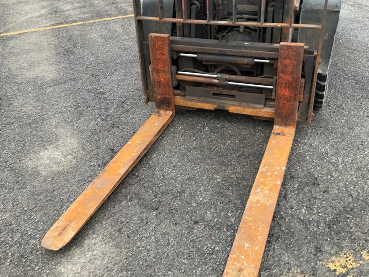 2018-toyota-8fdu25-image-44