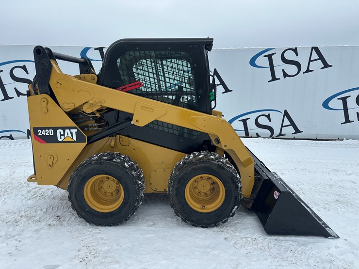 caterpillar-242d-image-6