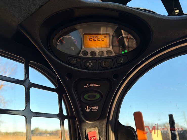 2023-bobcat-t770-image-18