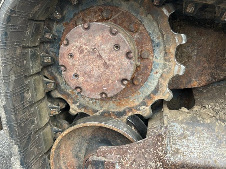 2017-takeuchi-tl8-image-36