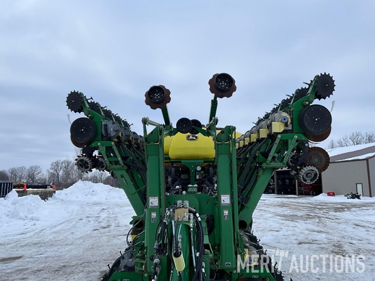 2012-john-deere-1790-image-9