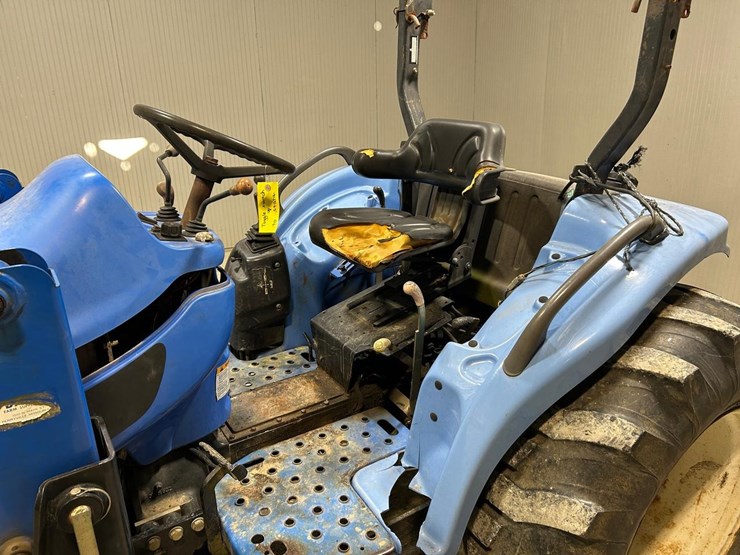 new-holland-tc35-image-17