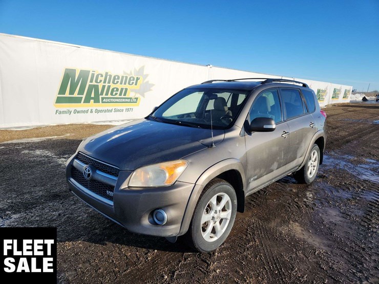 2009-toyota-rav4-image-1