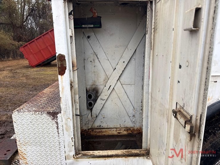 1998-ford-f-series-service-truck-image-20