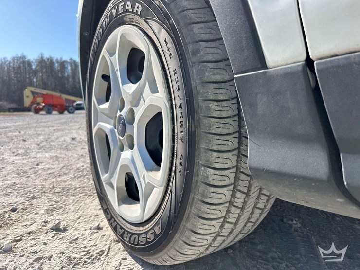 2017-ford-escape-image-24