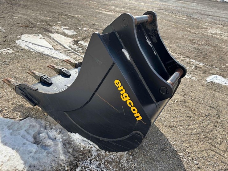 deere-245g-lc-image-10