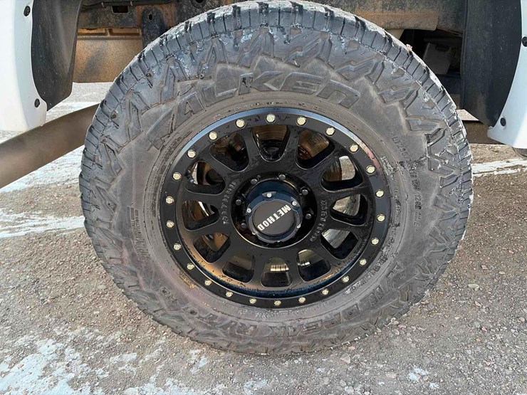 2020-ram-2500-big-horn-image-18