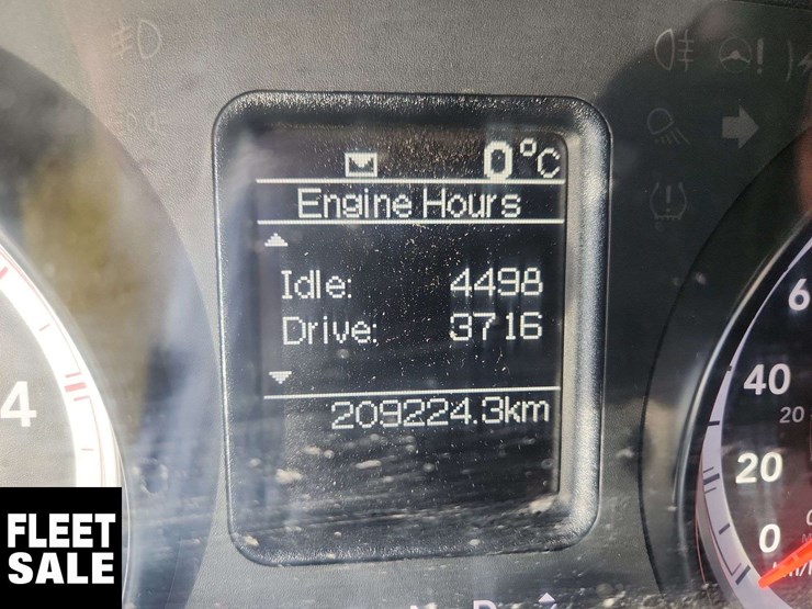 2015-ram-5500-4x4-s/a-service-truck-image-27