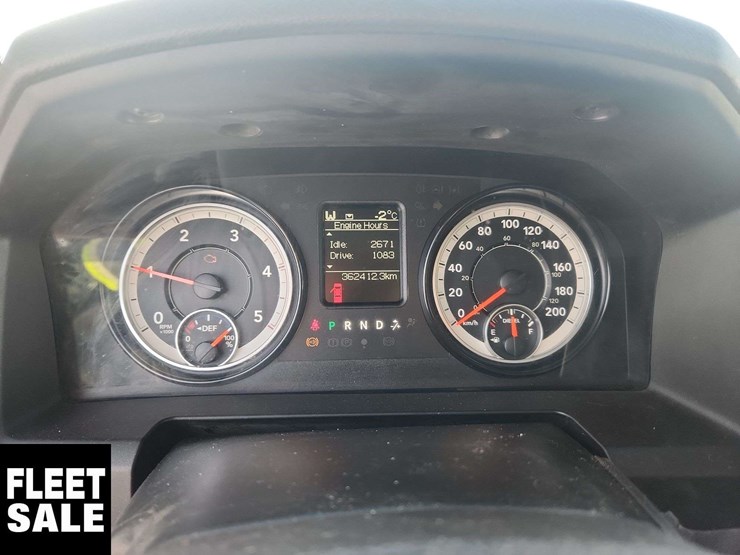 2018-ram-5500-slt-image-18