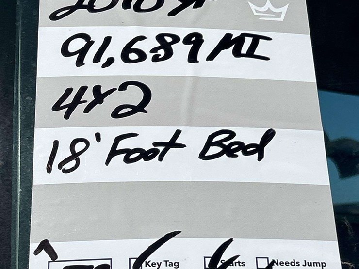 2010-freightliner-m2-106-image-45