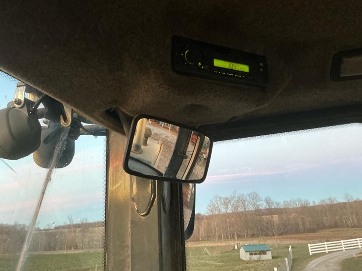 2009-deere-544k-image-19