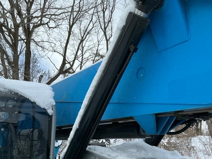 2006-genie-gth1056-image-52