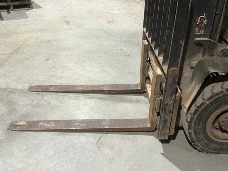 2018-toyota-8fdu25-image-37