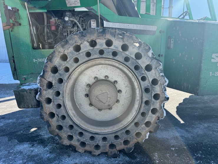 2013-sky-trak-6042-image-15