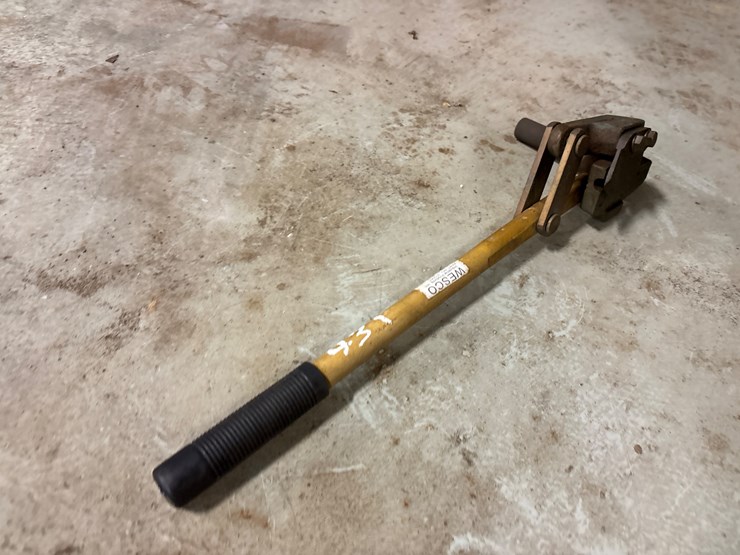 #431-•-wesco-pipe-bender-image-1