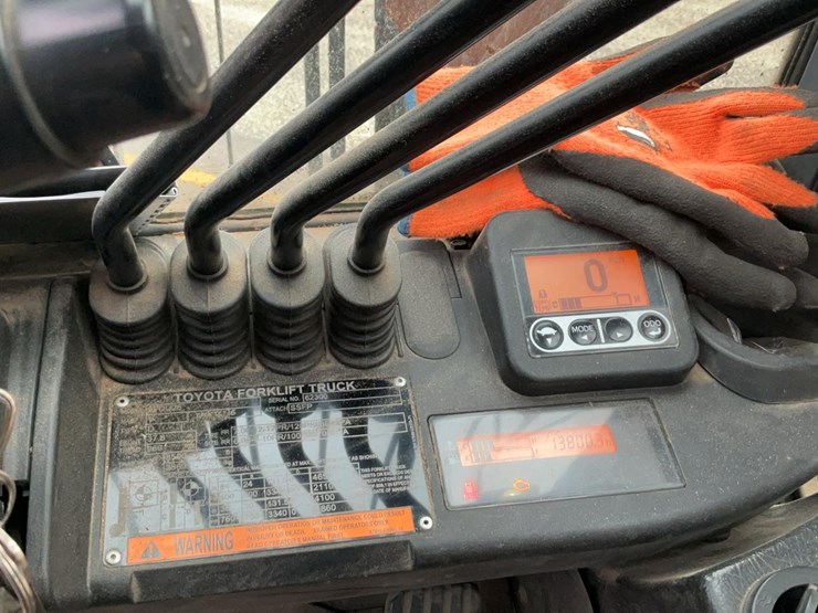 2018-toyota-8fdu25-image-16