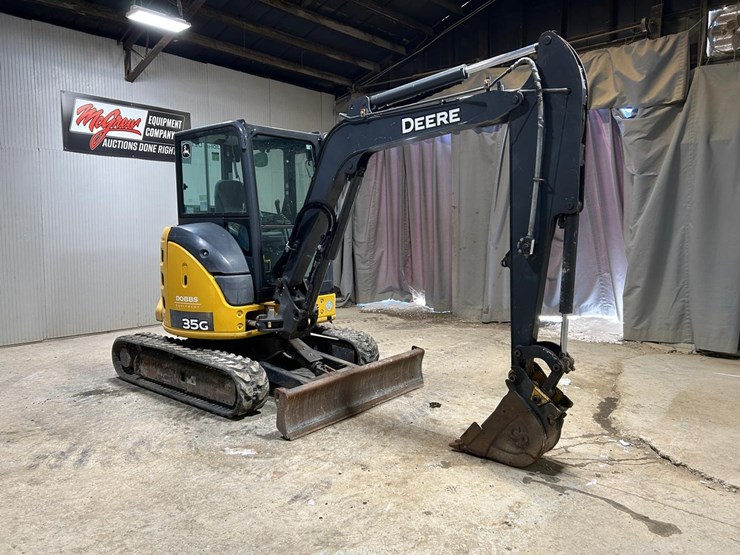2019-deere-35g-image-5