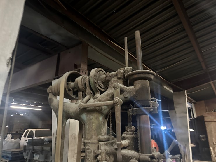 #38470-•-allen-bradley-cincinnati-drill-press-image-18