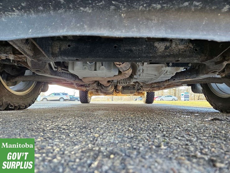 2016-chevrolet-equinox-lt-image-13