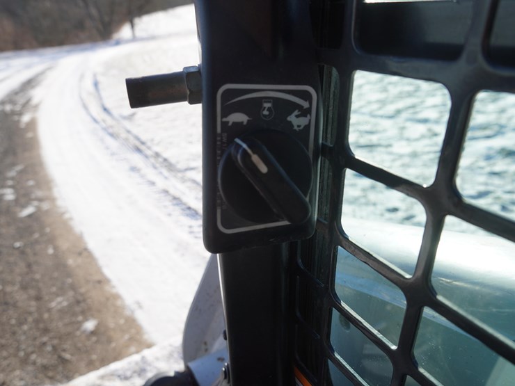 2019-bobcat-t770-image-16