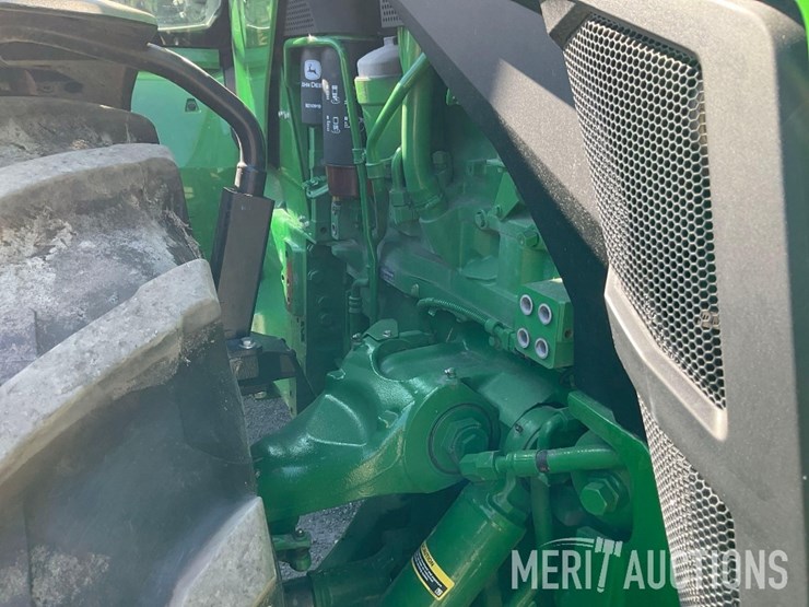 2023-john-deere-8r-370-image-34