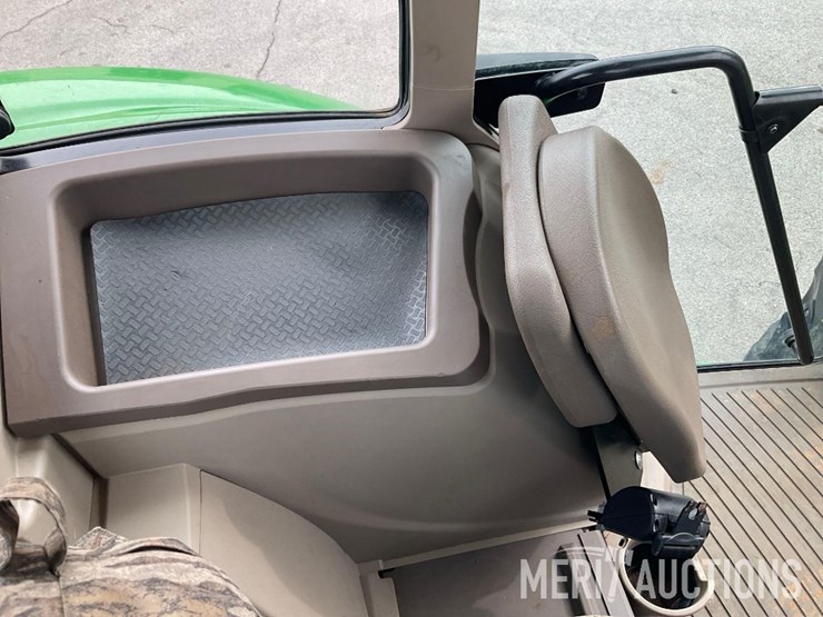 2024-john-deere-6130m-image-61