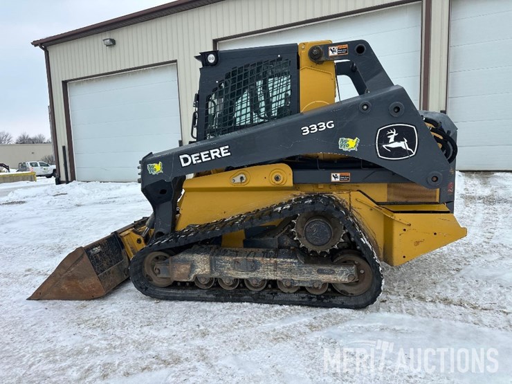 2021-deere-333g-image-3