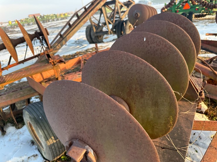 international-20-image-35