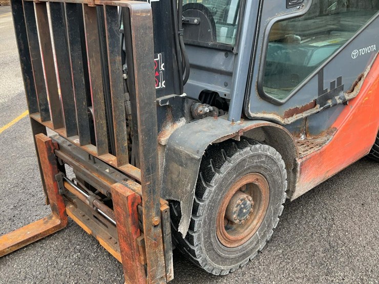 2018-toyota-8fdu25-image-25