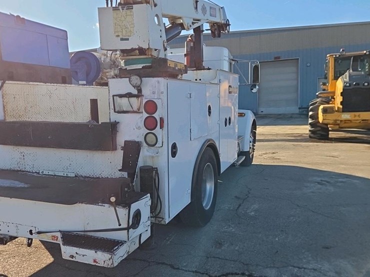 2007-kenworth-t300-image-6