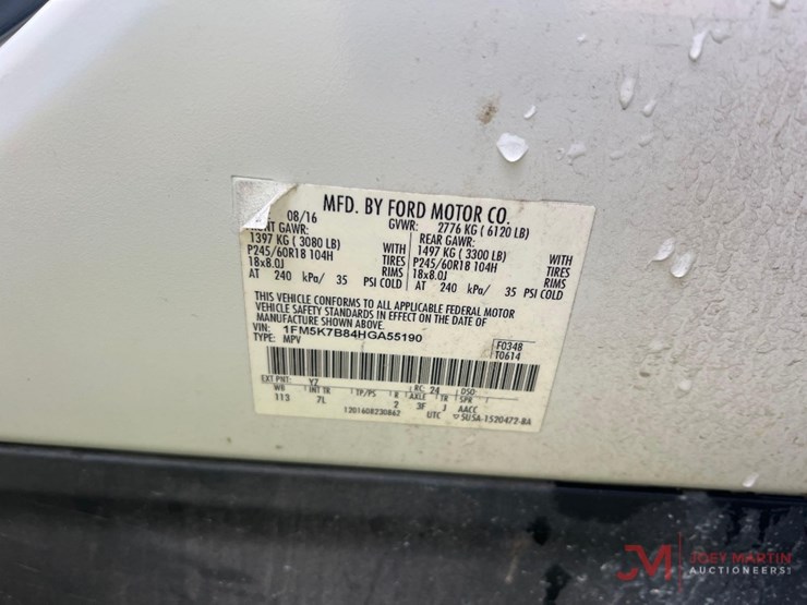 2017-ford-explorer-image-7