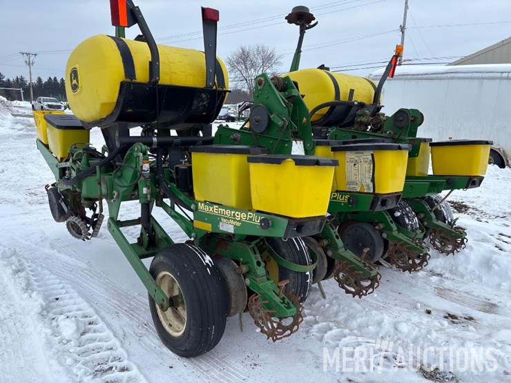 2001-john-deere-1760nt-image-3
