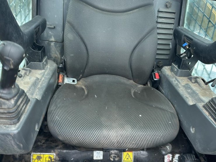 2023-caterpillar-299d3-xe-image-39