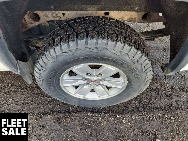 2015-gmc-sierra-1500-image-11