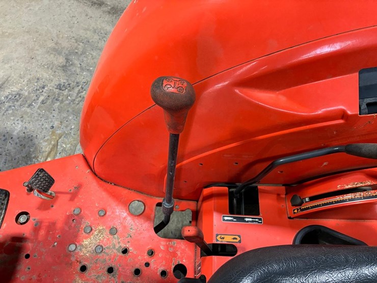 2016-kubota-m5660-image-21