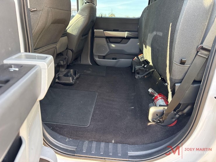 2021-ford-f150-xlt-image-22