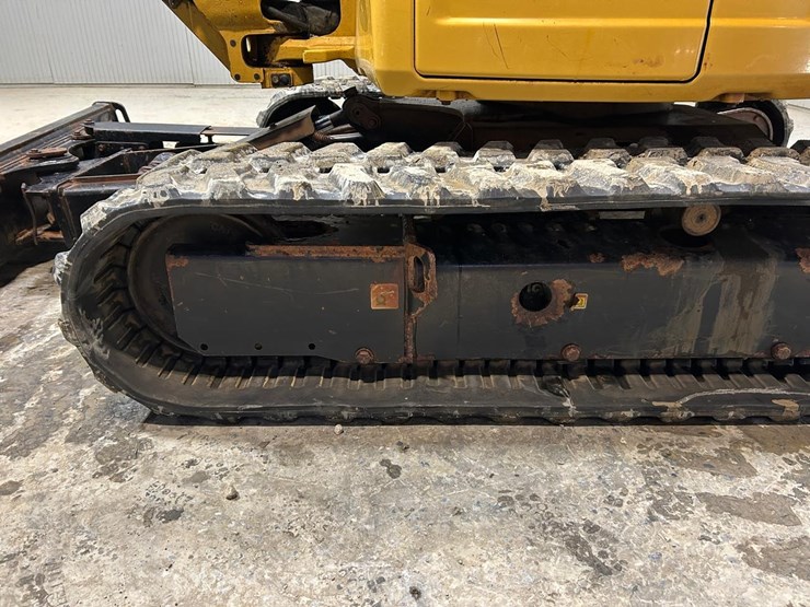 2017-caterpillar-304e2-cr-image-17