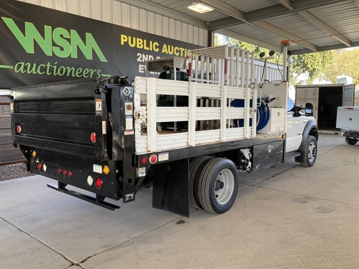 2005-ford-f550-image-7