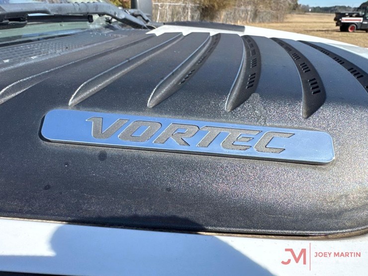 2013-chevrolet-2500-image-17