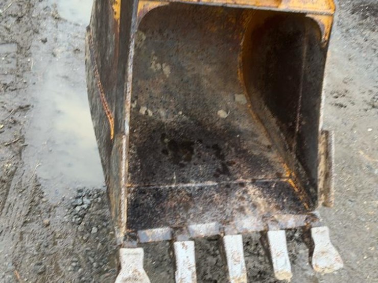 2004-caterpillar-304cr-image-22