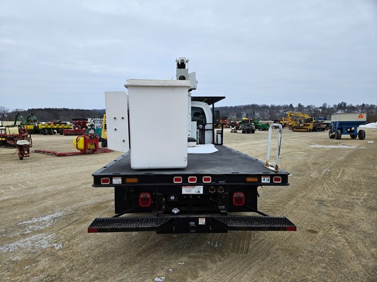 #309-•-2003-gmc-c5500-aerial-truck-image-4