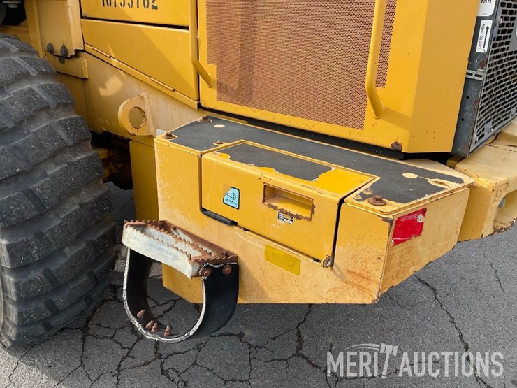 2018-deere-544k-image-30