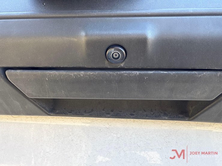 2021-ford-f150-xlt-image-12