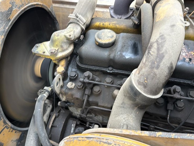 caterpillar-v140-image-31