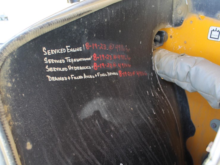 2013-jcb-510-56-image-21